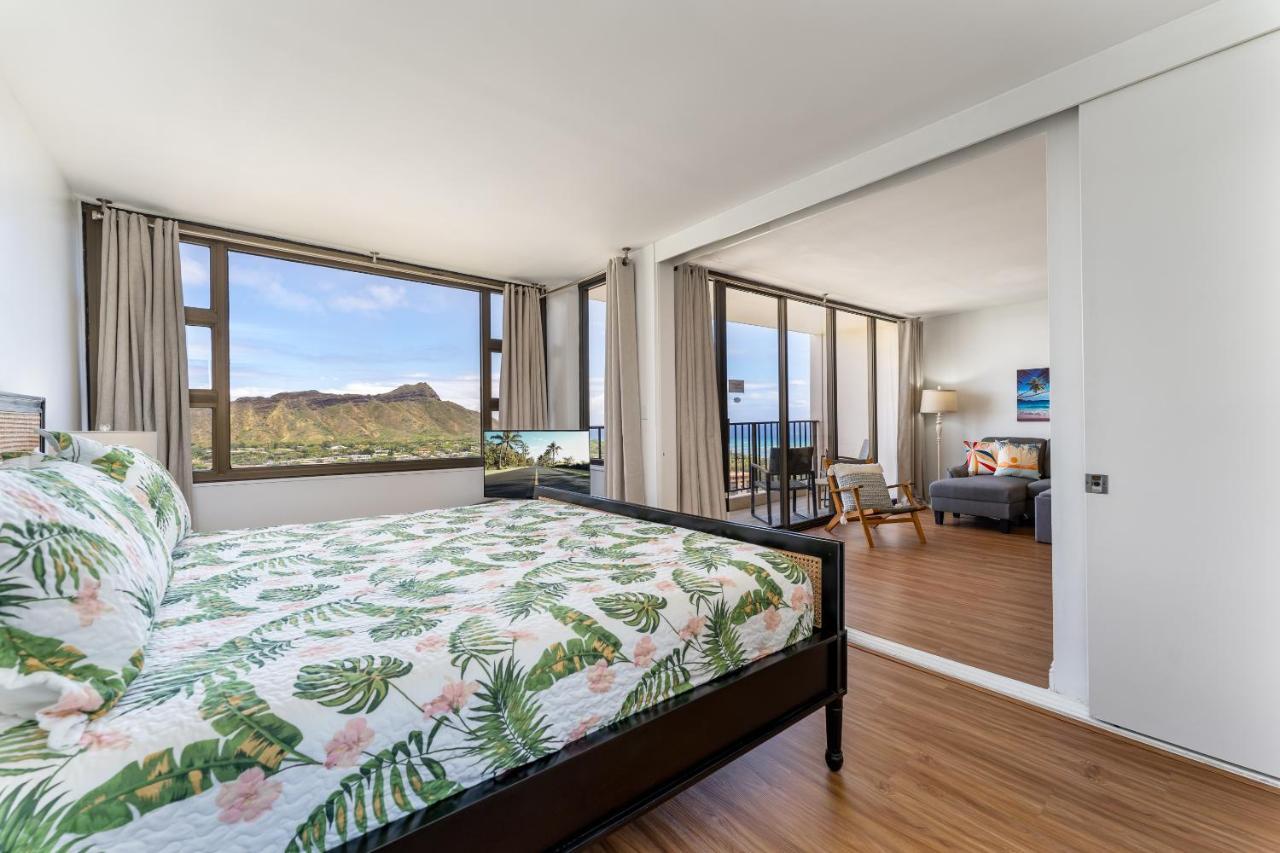 Апартаменти Waikiki Banyan W-Ocean Views With Free Parking! Гонолулу Екстер'єр фото