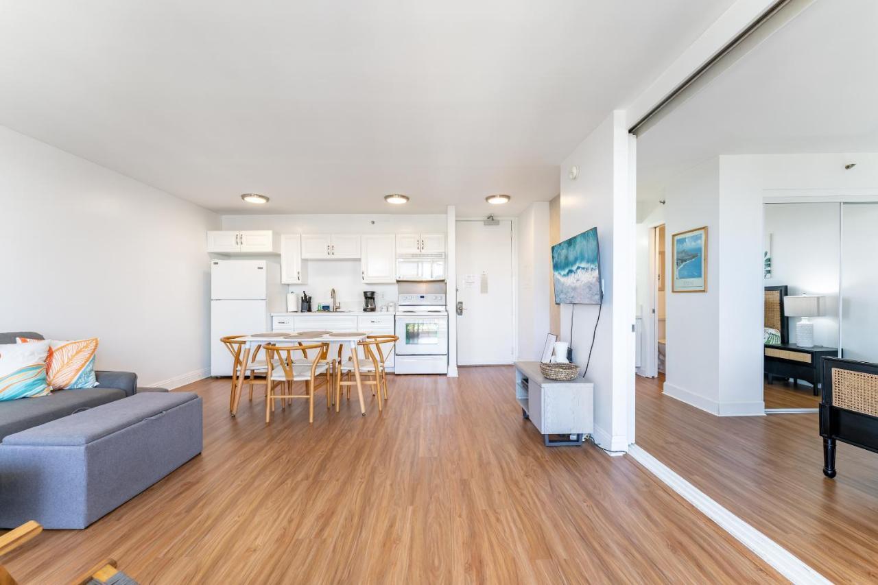 Апартаменти Waikiki Banyan W-Ocean Views With Free Parking! Гонолулу Екстер'єр фото