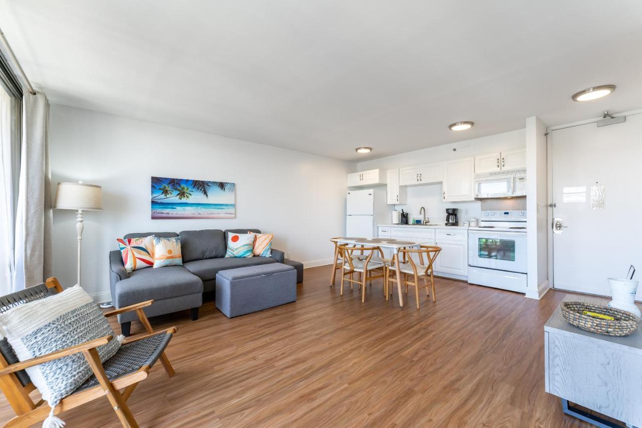 Апартаменти Waikiki Banyan W-Ocean Views With Free Parking! Гонолулу Екстер'єр фото