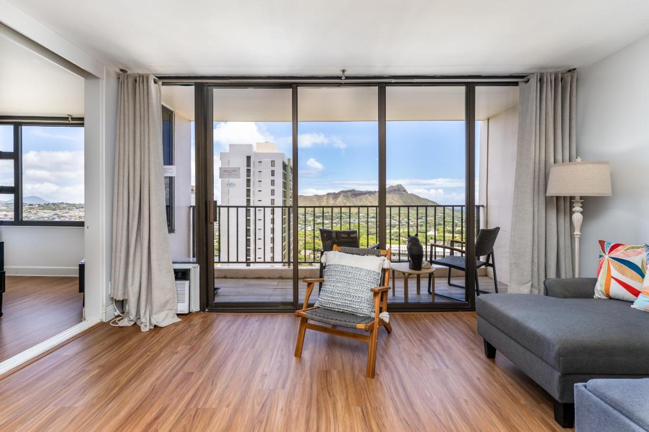 Апартаменти Waikiki Banyan W-Ocean Views With Free Parking! Гонолулу Екстер'єр фото