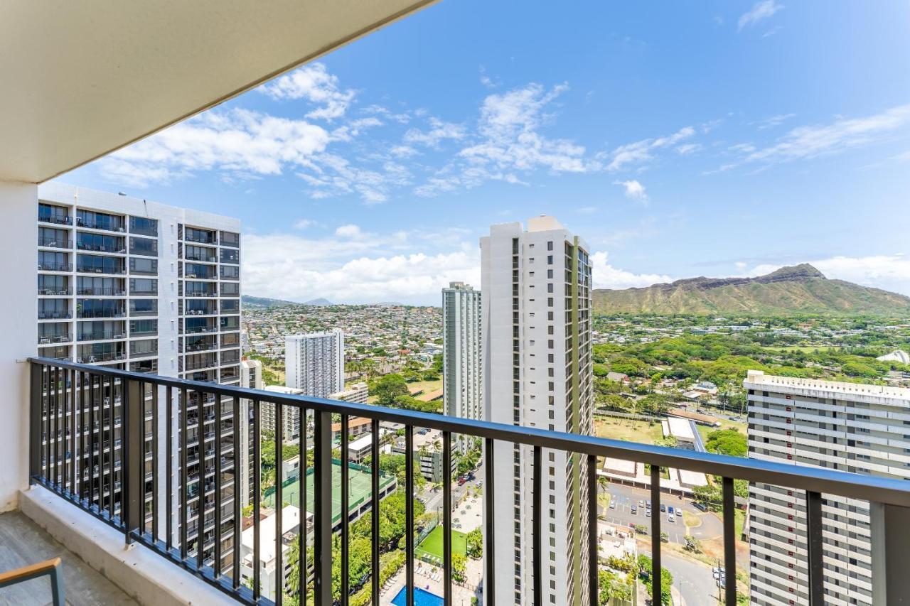 Апартаменти Waikiki Banyan W-Ocean Views With Free Parking! Гонолулу Екстер'єр фото